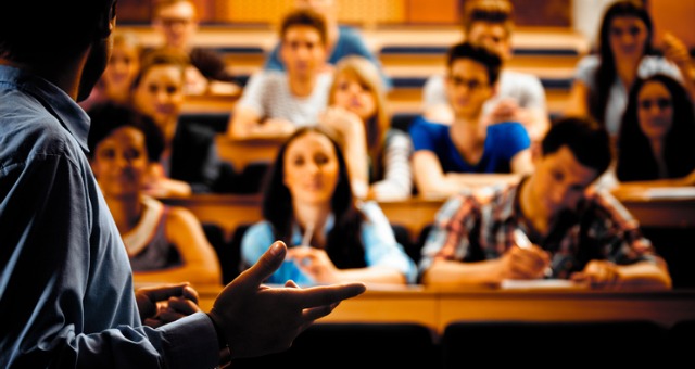 Implementing Active Learning and Student-Centered Pedagogy in Large Classes | Faculty Focus